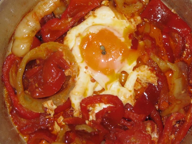 LETNjE BRZO JELO SA POVRĆEM I JAJIMA