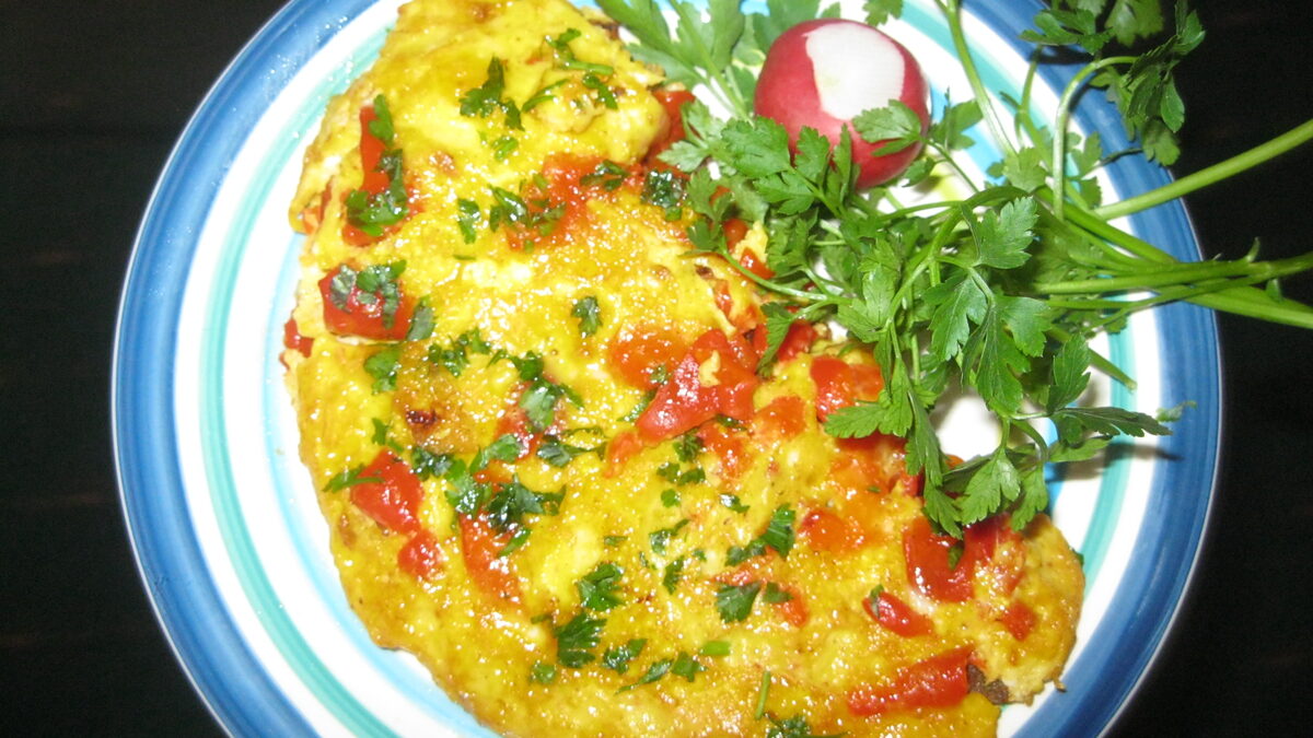 OMLET SA PEČENIM  PAPRIKAMA