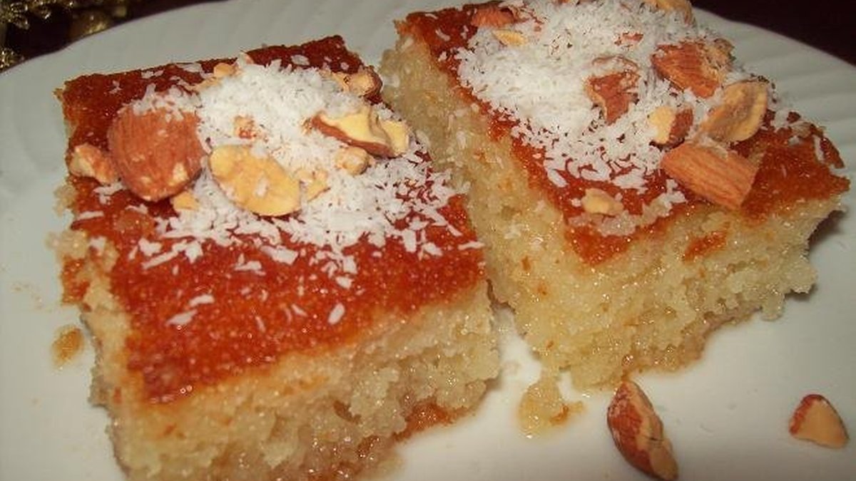 SOČNI KOLAČ SA KOKOSOM
