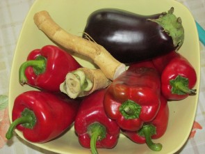AJVAR SA PATLIDžANOM I RENOM