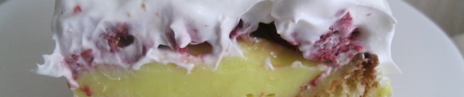 JEDNOSTAVNA VOĆNA TORTA