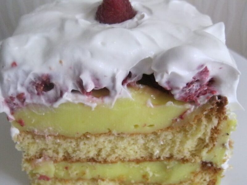 JEDNOSTAVNA VOĆNA TORTA