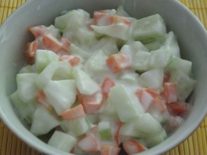 SALATA OD KRASTAVACA I ŠARGAREPE