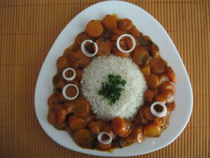 DINSTANA ŠARGAREPA