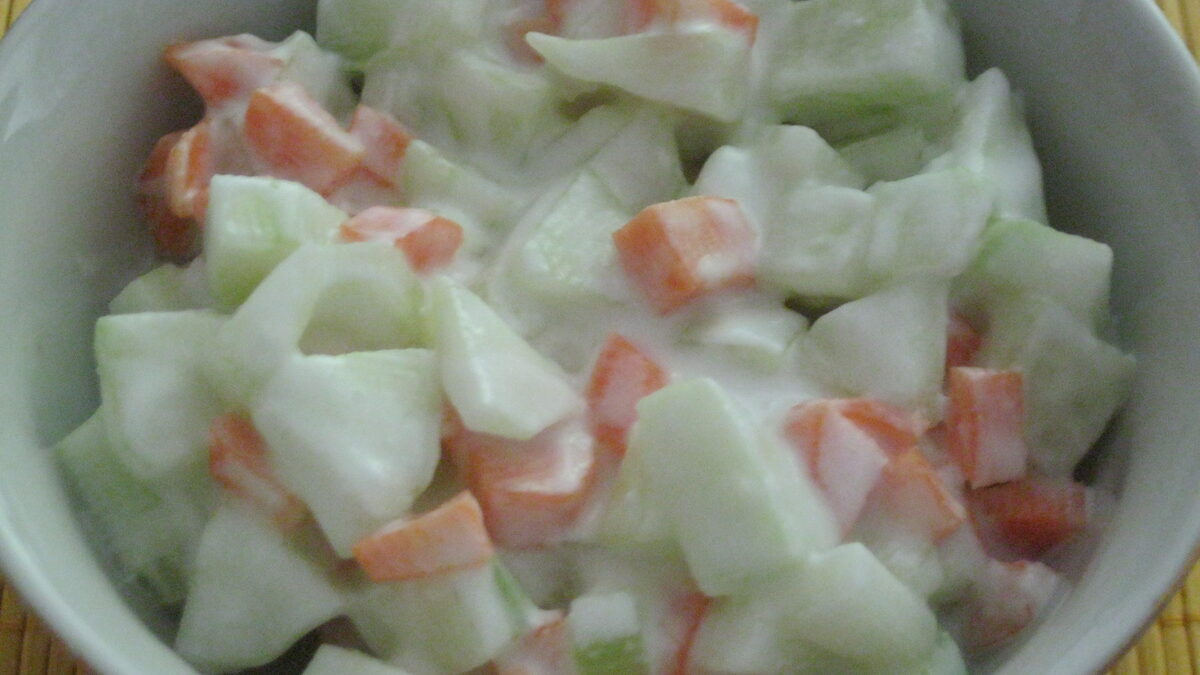 SALATA OD KRASTAVACA I ŠARGAREPE