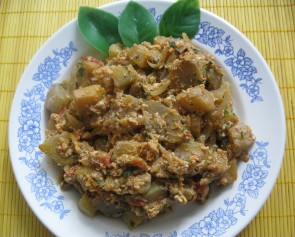 PATLIDžAN SA JAJIMA