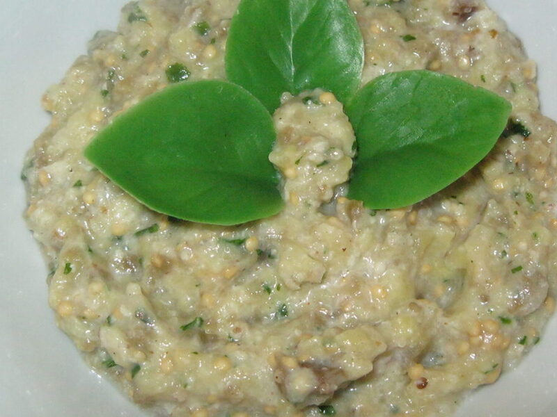 SALATA OD PATLIDžANA SA JOGURTOM
