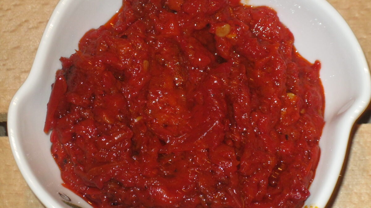 DOMAĆI AJVAR