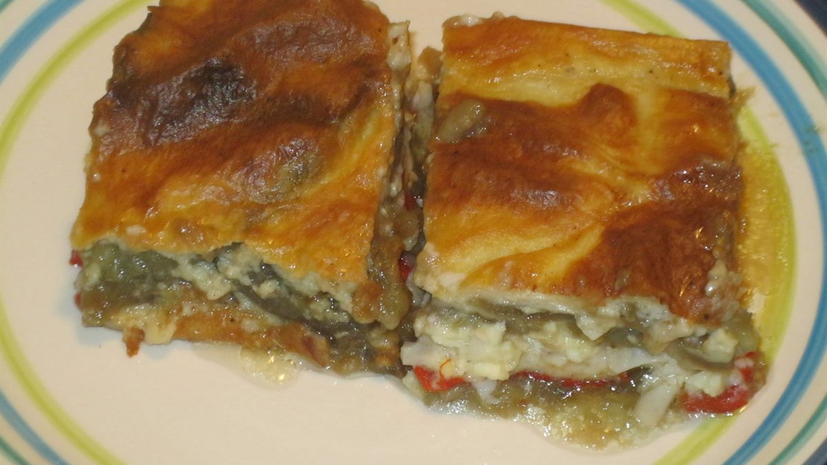 MUSAKA SA PATLIDžANOM I PAPRIKAMA
