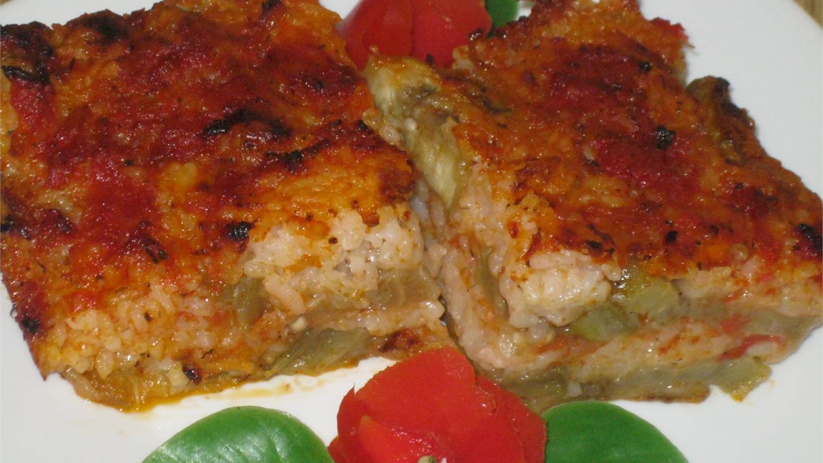 MUSAKA OD PLAVOG PATLIDžANA SA PIRINČEM