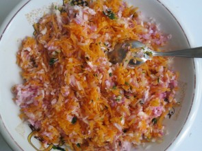 SALATA OD KUPUSA I ŠARGAREPE