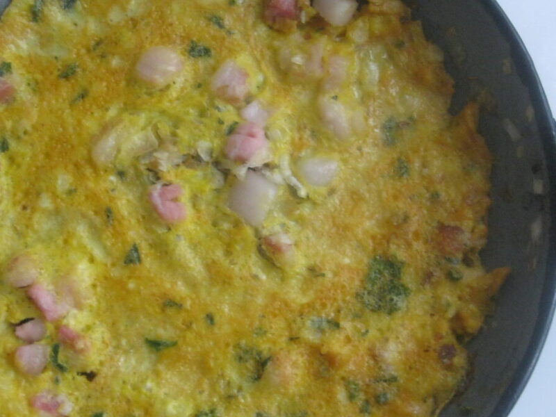 OMLET SA PRAZILUKOM I SLANINOM