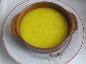 ČORBA OD KROMPIRA SA KURKUMOM