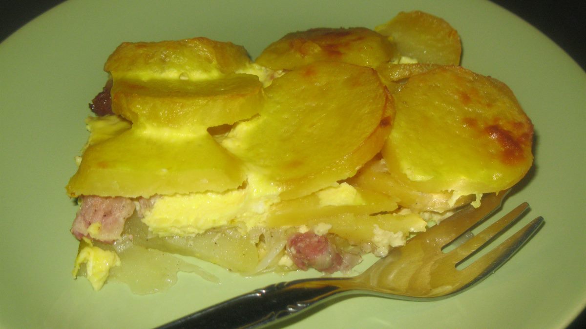 ZAPEČENI KROMPIR SA SLANINOM