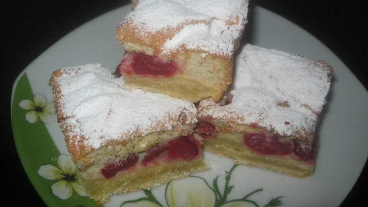 DOMAĆI VOĆNI KOLAČ