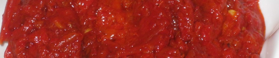 AJVAR OD NEPEČENIH PAPRIKA