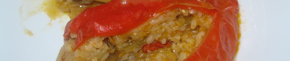 ZAPEČENE PUNjENE PAPRIKE SA PATLIDžANOM
