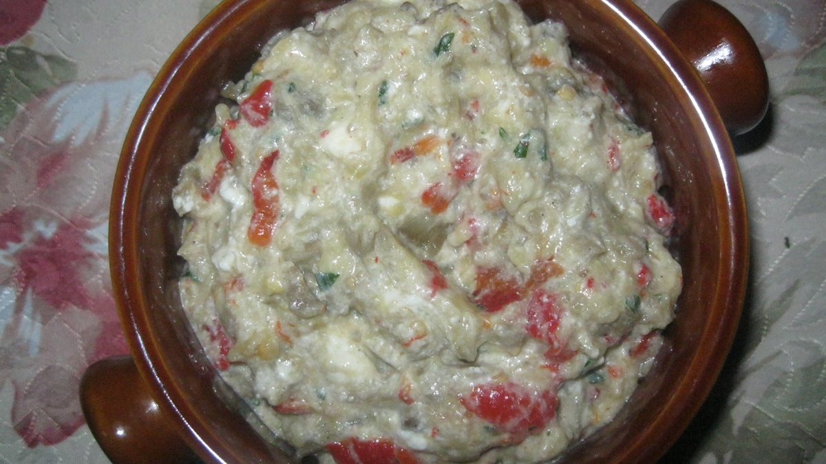 SALATA OD PATLIDžANA SA PAVLAKOM