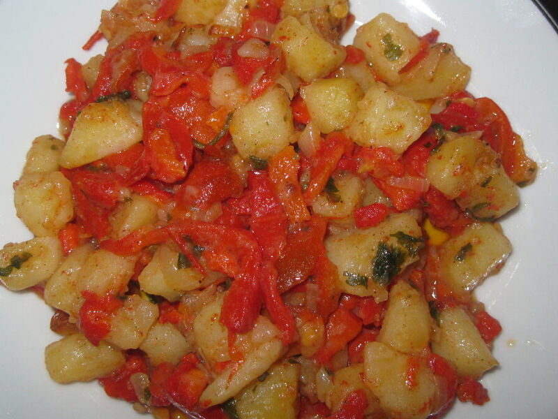 PAPRIKE SA KROMPIROM