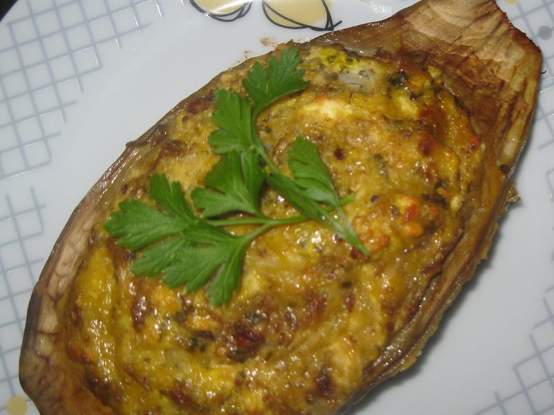 PLAVI PATLIDžAN PUNjEN SIROM