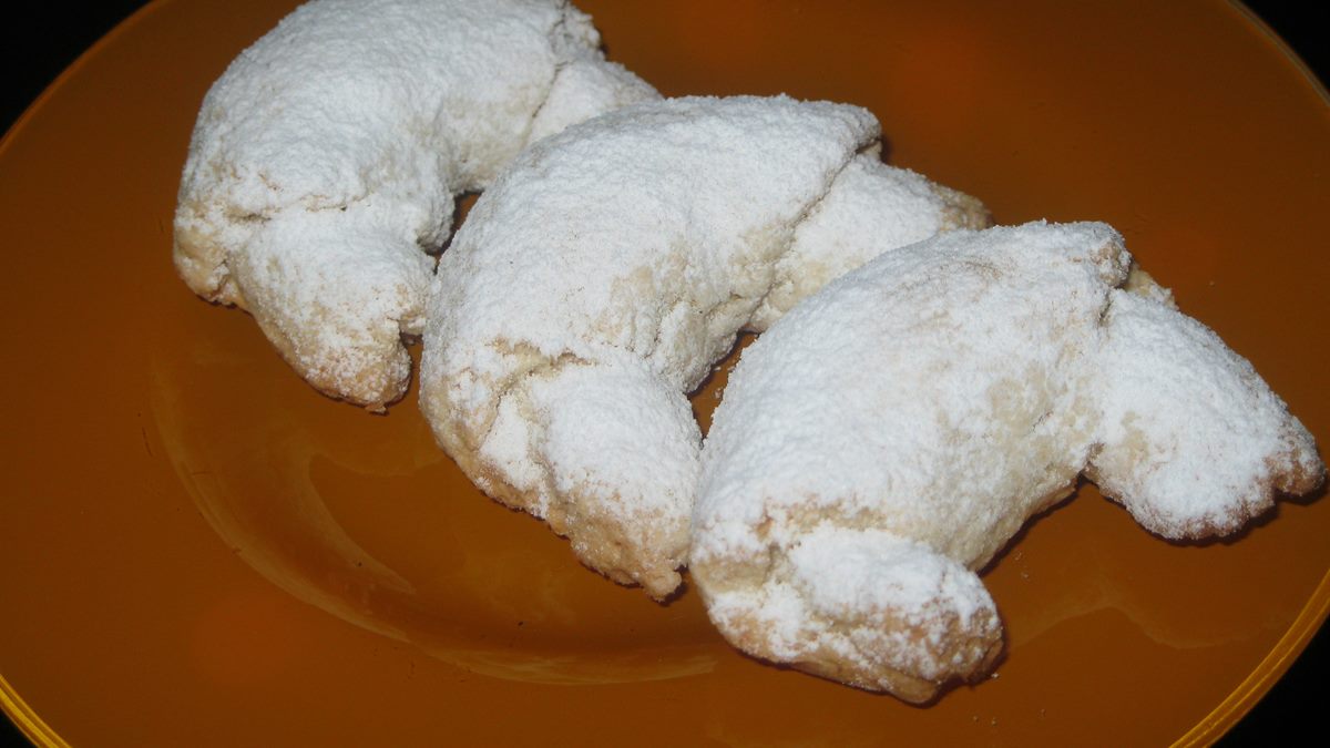 POSNE KIFLICE SA KOKOSOM