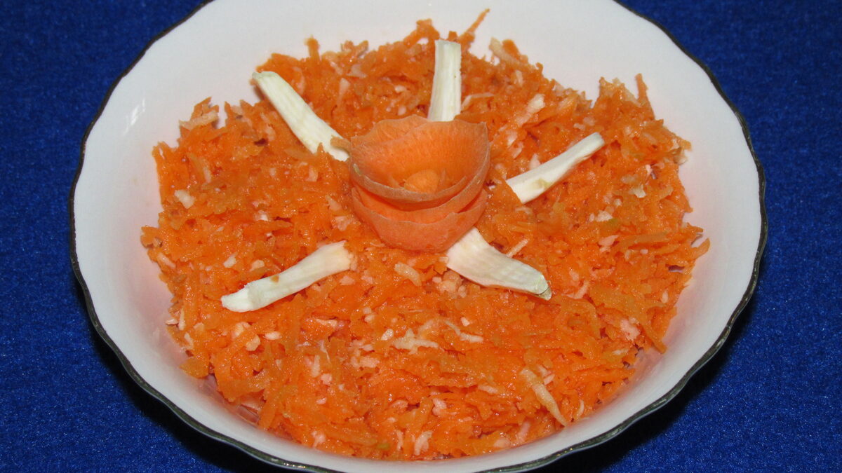 SALATA OD ŠARGAREPE I RENA