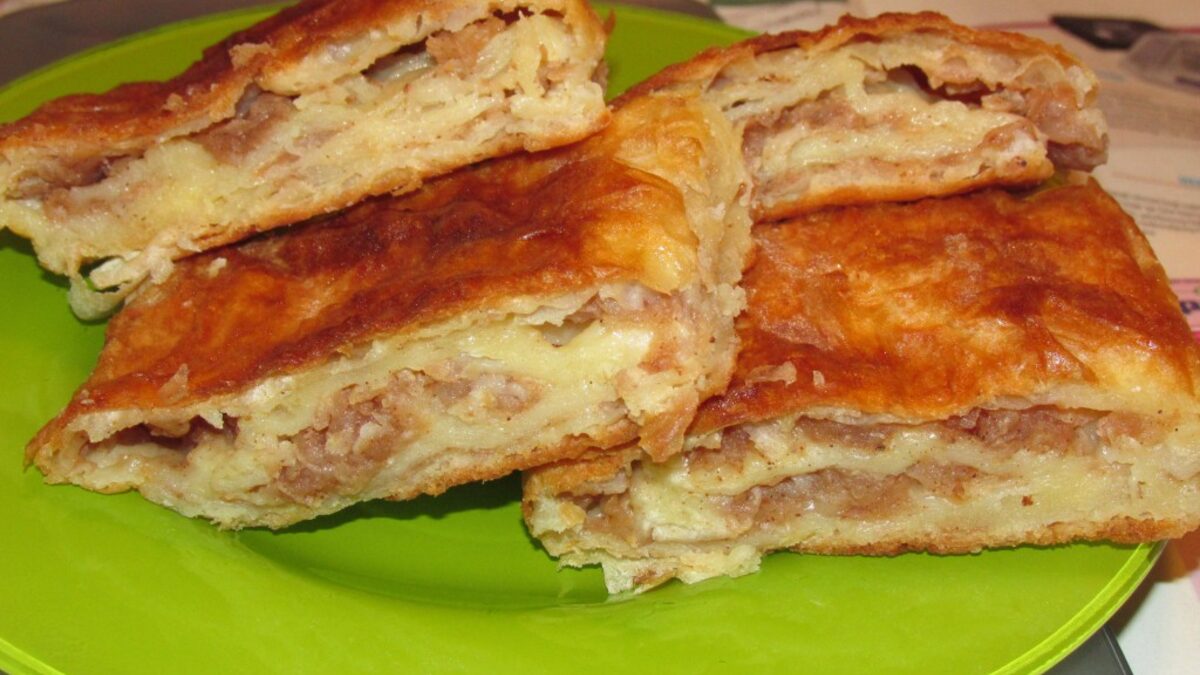 PITA SA JABUKAMA I KISELIM MLEKOM